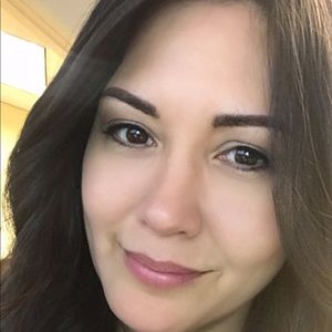 Meet your Posher, Melisa